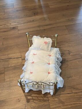 pleasant company 1994 Samantha bed American girl items